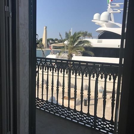 B&B Le Colonne Бриндизи Стая снимка