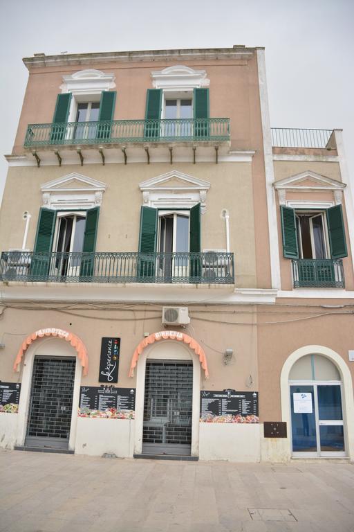 B&B Le Colonne Бриндизи Екстериор снимка